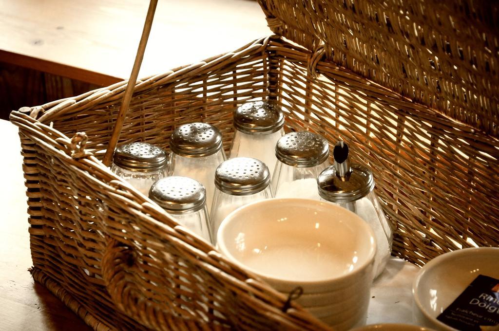 Le Jas Du Mas Hotell Saint-Anthème Eksteriør bilde