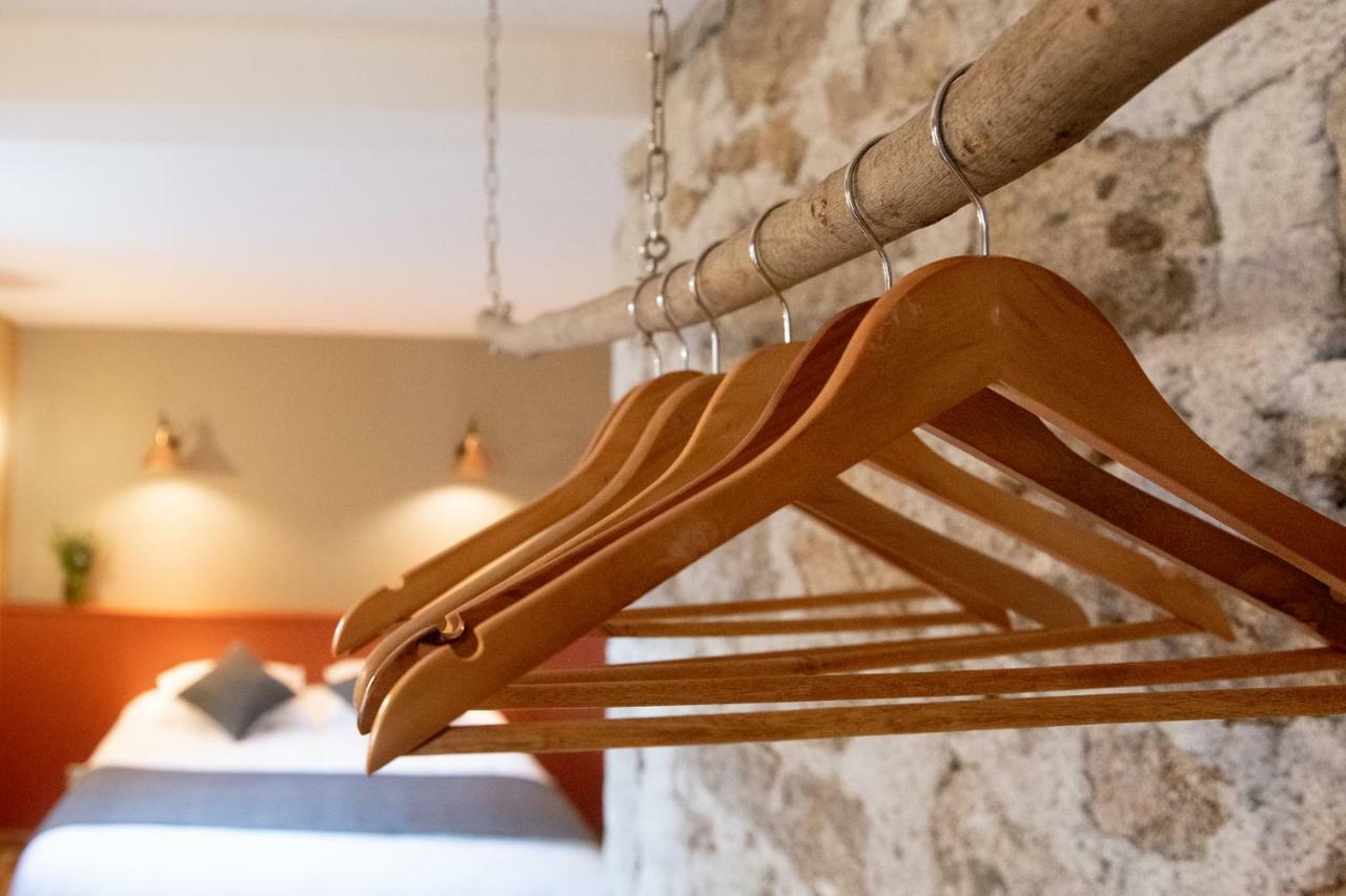 Le Jas Du Mas Hotell Saint-Anthème Eksteriør bilde